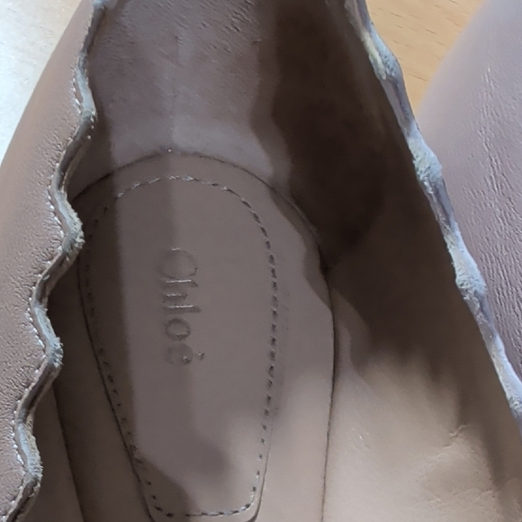 Chloe Taupe Scalloped Flats Laurens - Picture 2 of 4